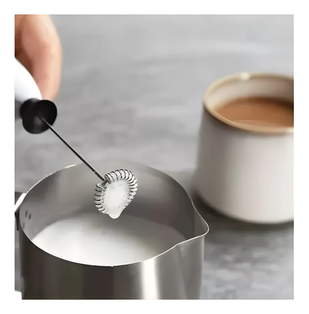 Batidor y Espumador de Café a Pilas